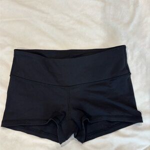 lululemon black short shorts